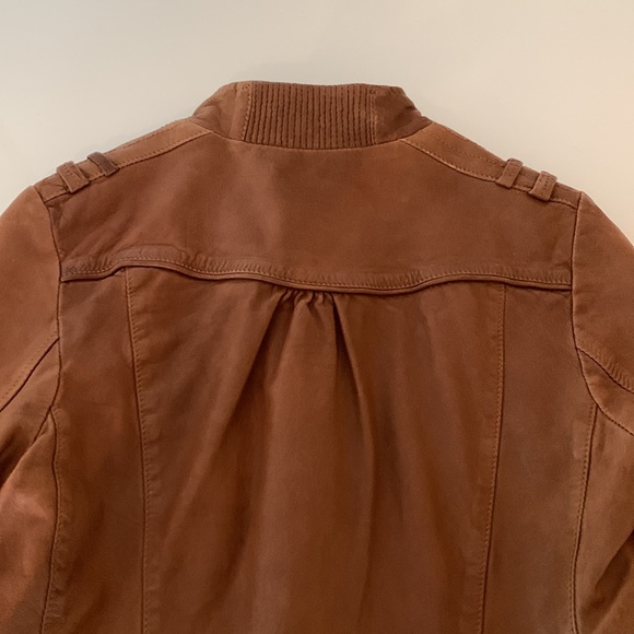 Cole Haan vintage-leather bomber, fully-lined. ✨LIKE NEW✨ - Picture 6 of 12